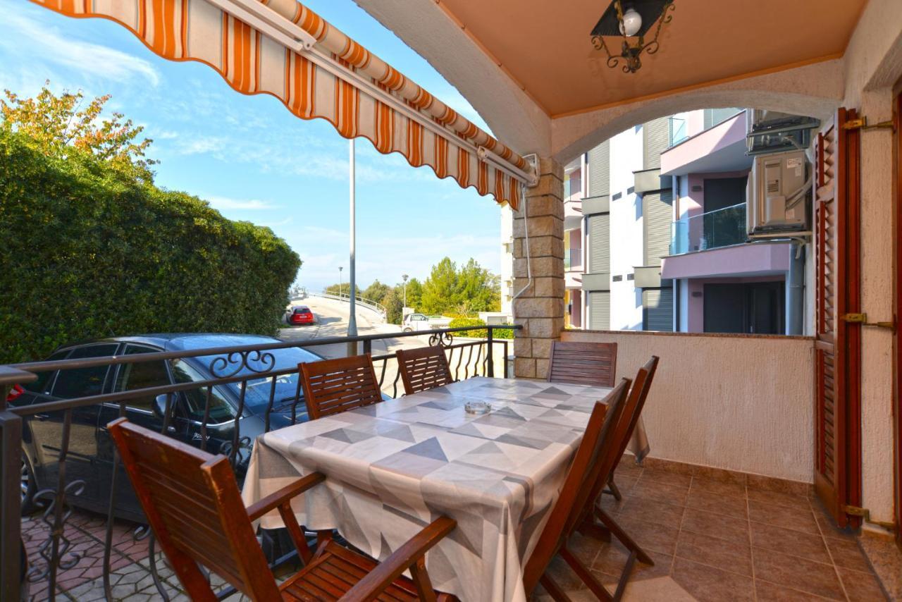 Apartments Elvis 1299 Vrsar Kültér fotó