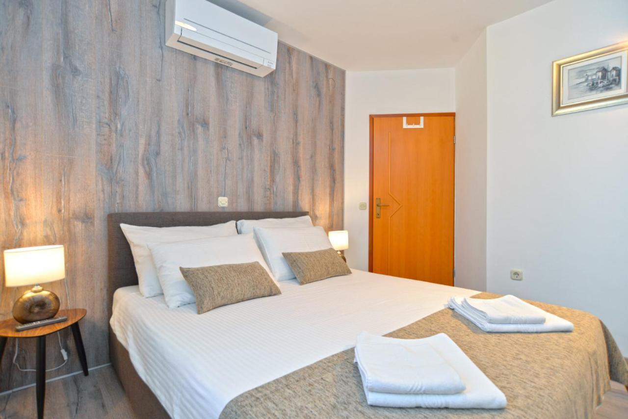 Apartments Elvis 1299 Vrsar Kültér fotó
