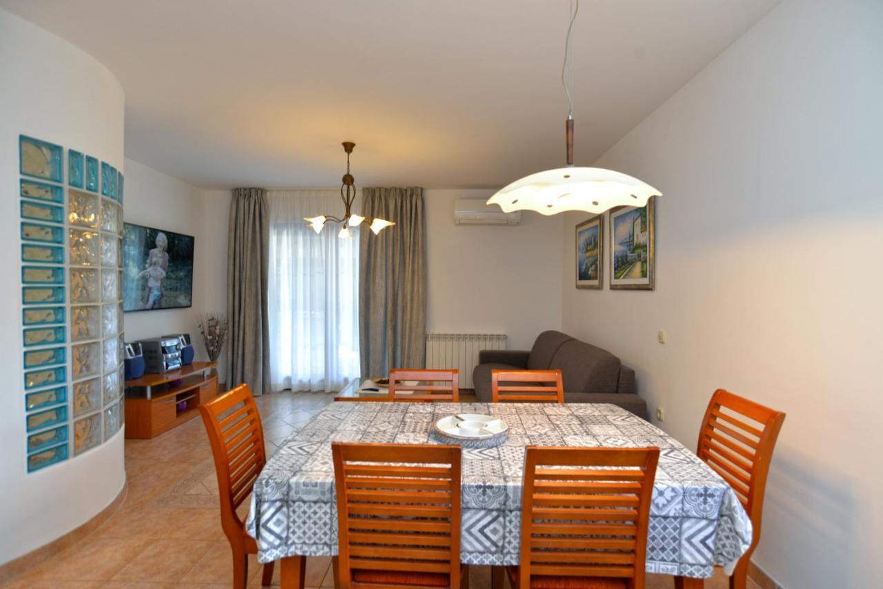 Apartments Elvis 1299 Vrsar Kültér fotó