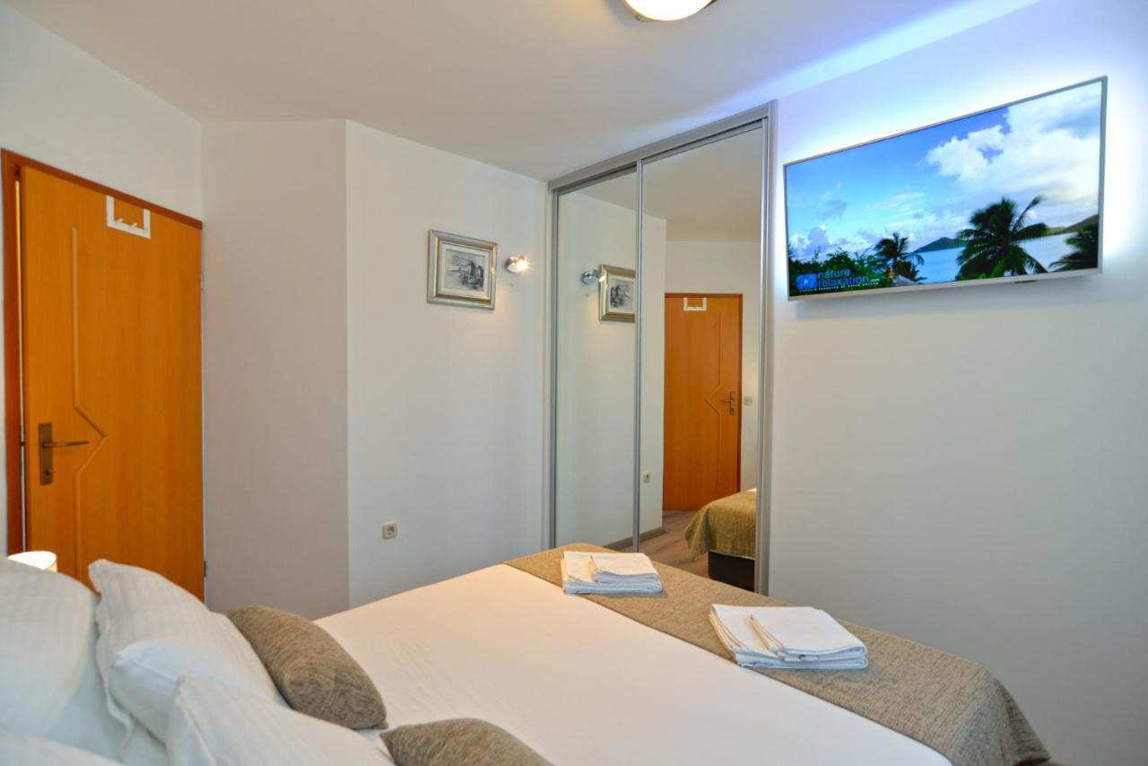 Apartments Elvis 1299 Vrsar Kültér fotó