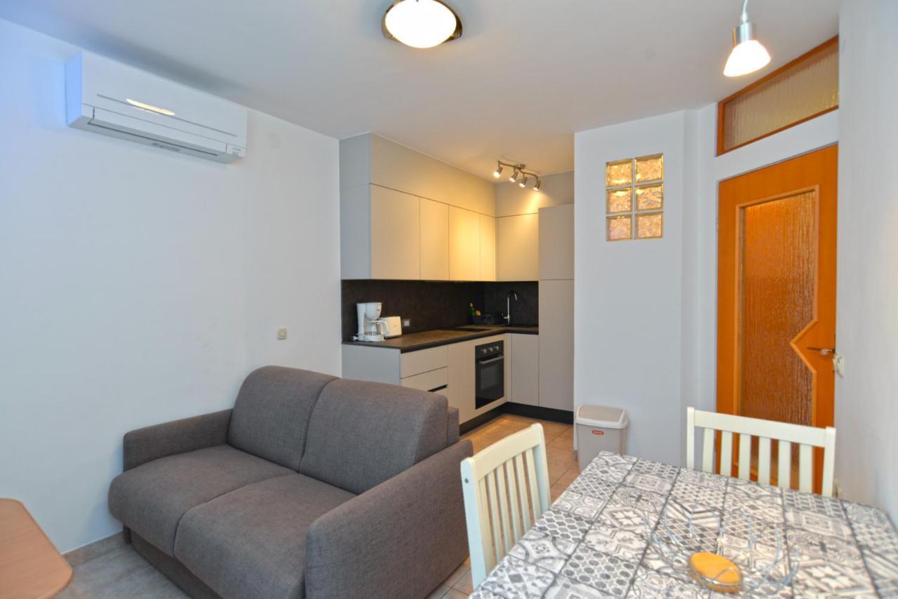 Apartments Elvis 1299 Vrsar Kültér fotó