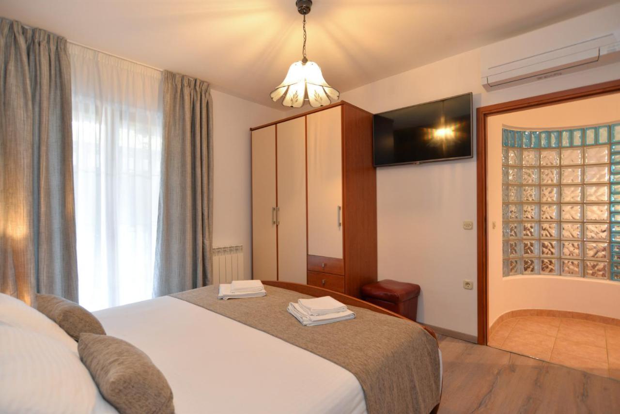 Apartments Elvis 1299 Vrsar Kültér fotó