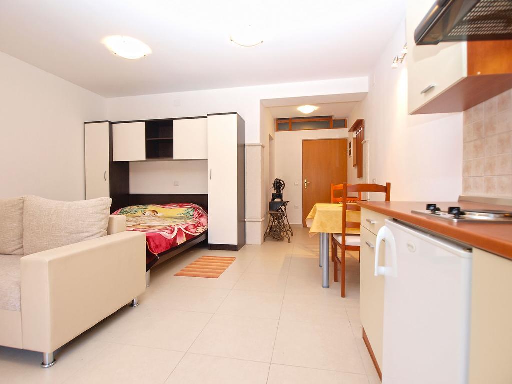 Apartments Elvis 1299 Vrsar Kültér fotó