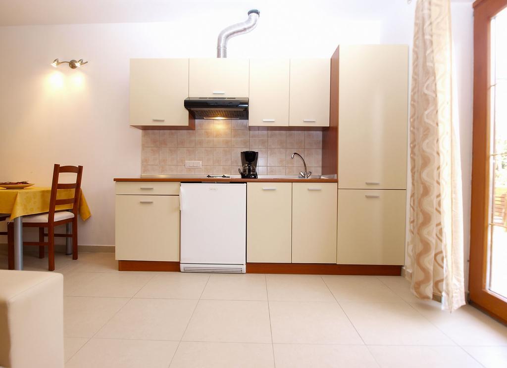 Apartments Elvis 1299 Vrsar Kültér fotó