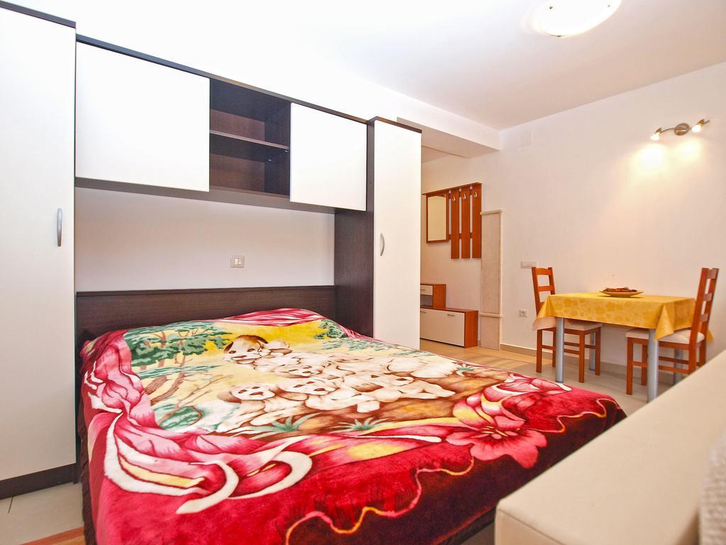 Apartments Elvis 1299 Vrsar Kültér fotó