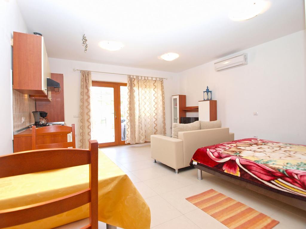 Apartments Elvis 1299 Vrsar Kültér fotó